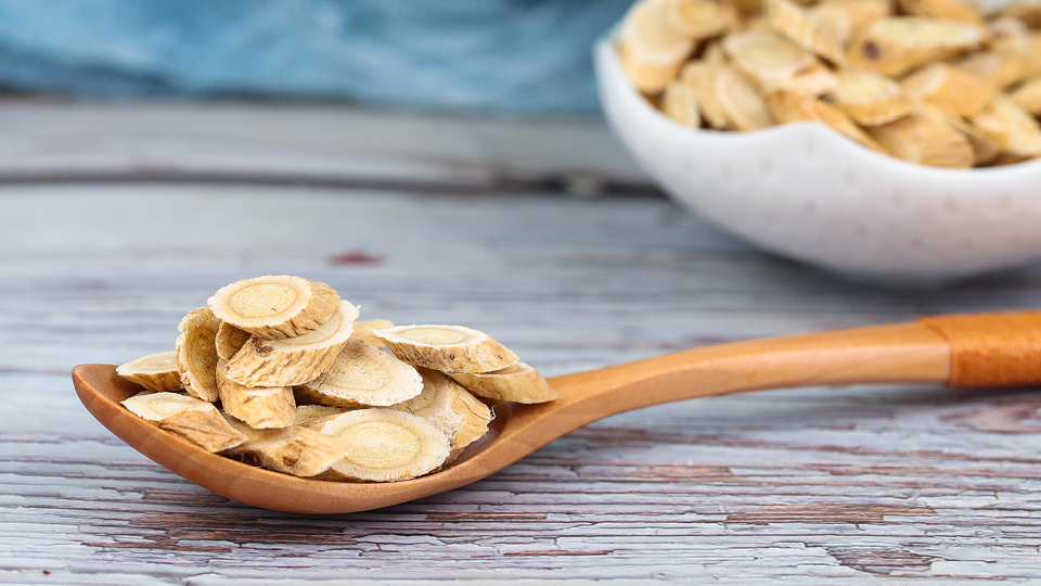 Astragalus Root Supplements